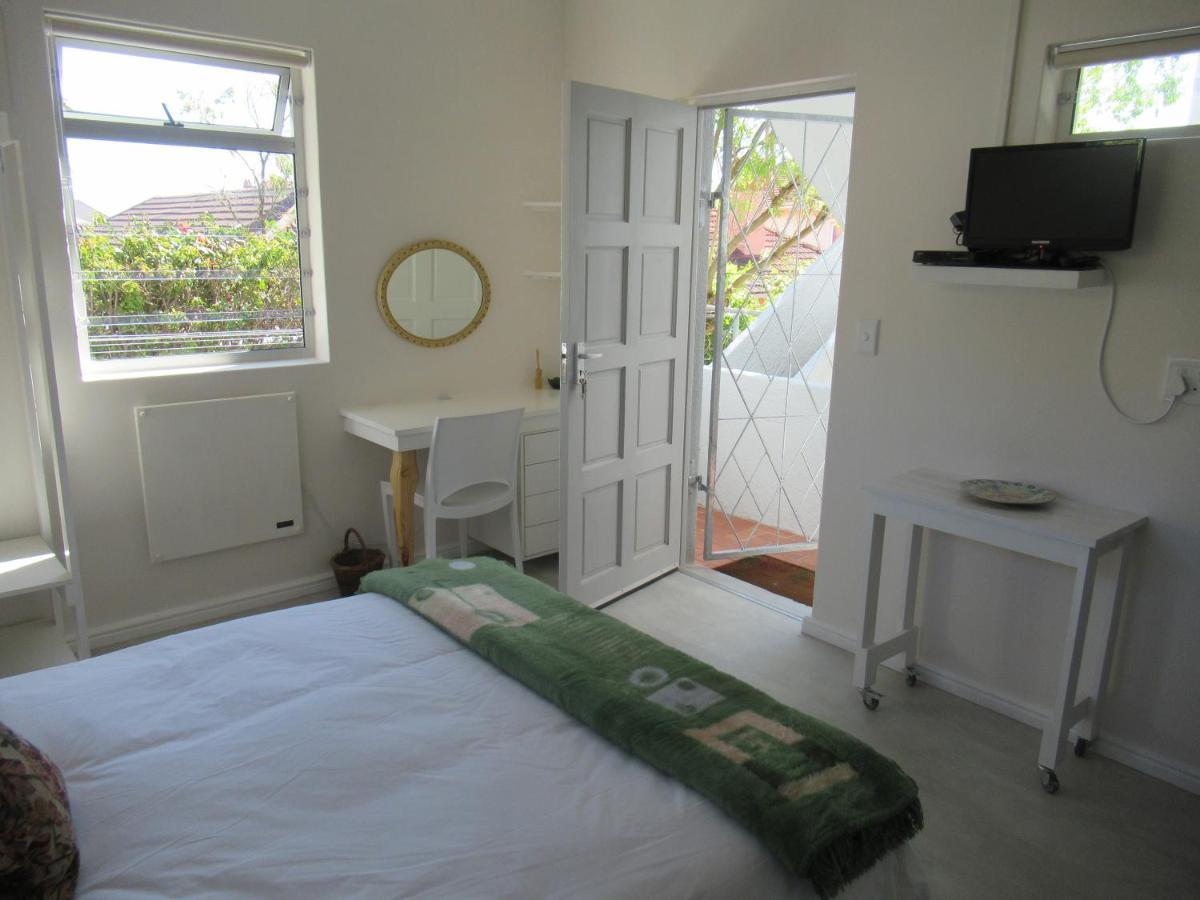Royal@Sea2 Hotell Muizenberg Exteriör bild