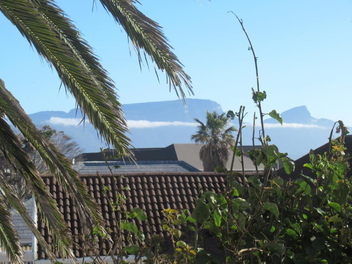 Royal@Sea2 Hotell Muizenberg Exteriör bild
